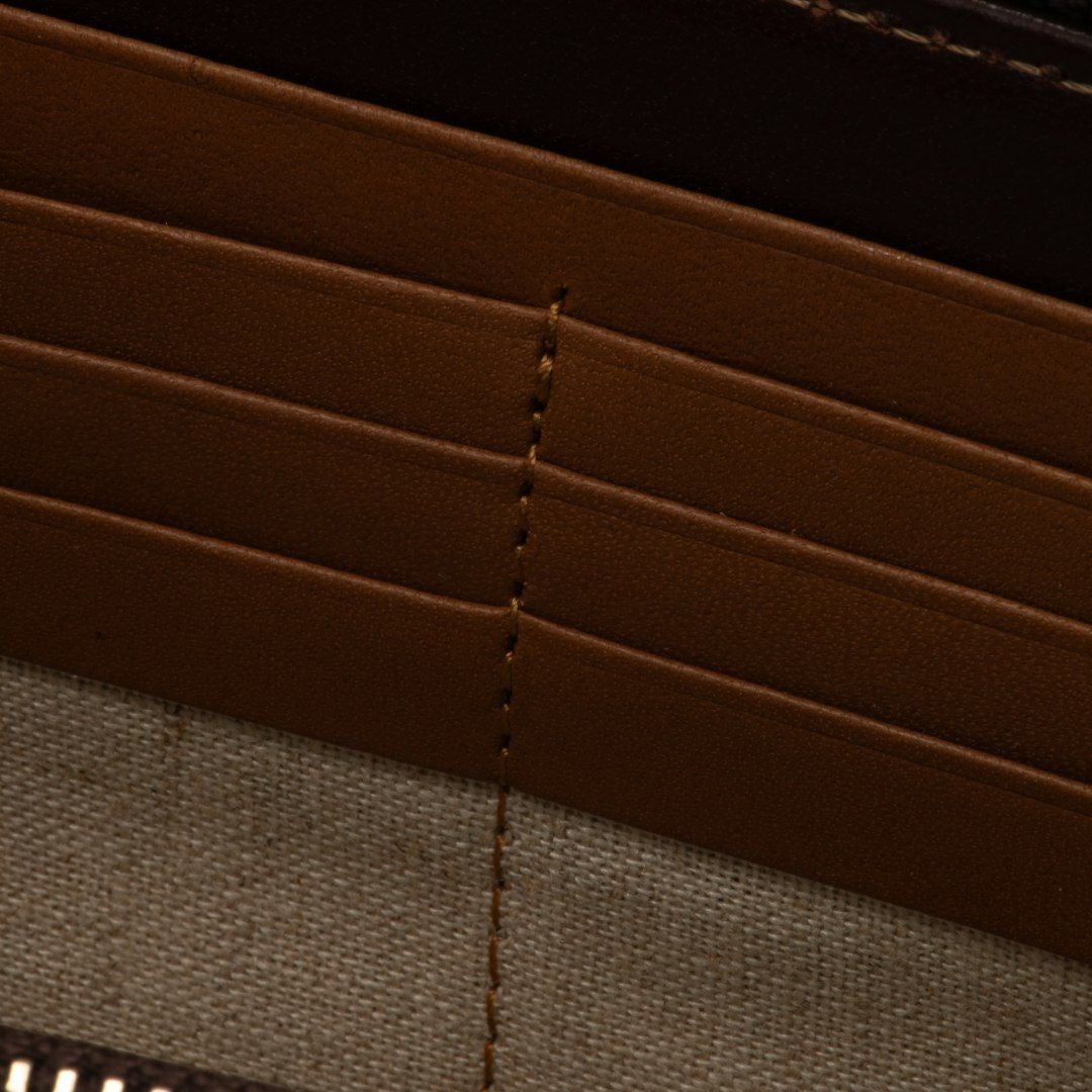 MARGARET HOWELL idea エージングエフェクト ラウンドファスナー長財布 チョコ