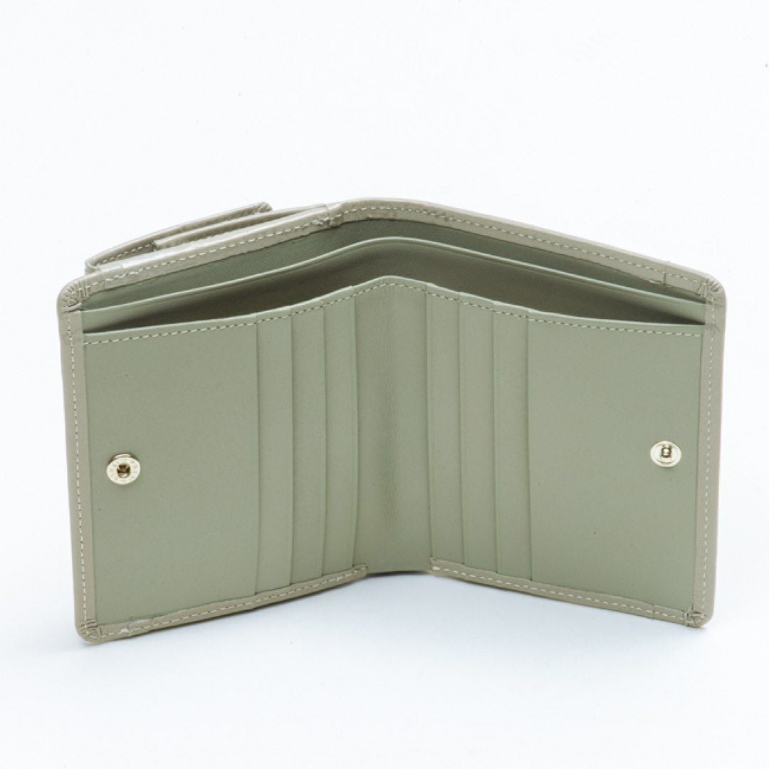 MARGARET HOWELL idea ホーサ 二つ折りBOX財布 商品｜THE BAGMANIA