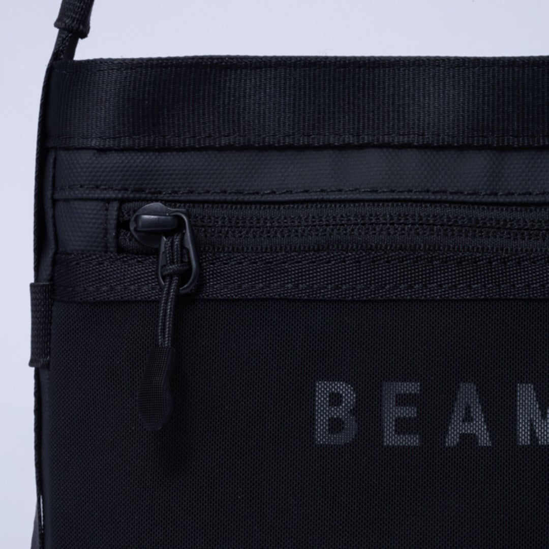BEAMS DESIGNE LASTIC MESH ショルダーバッグ【BMMH0BS1】 ブラック