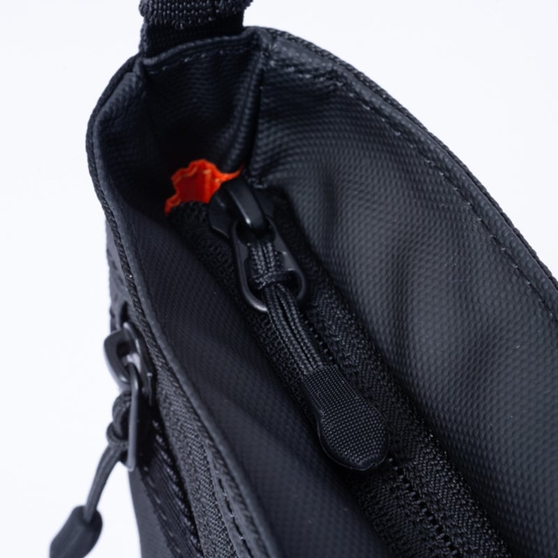 BEAMS DESIGNE LASTIC MESH ショルダーバッグ【BMMH0BS1】 ブラック