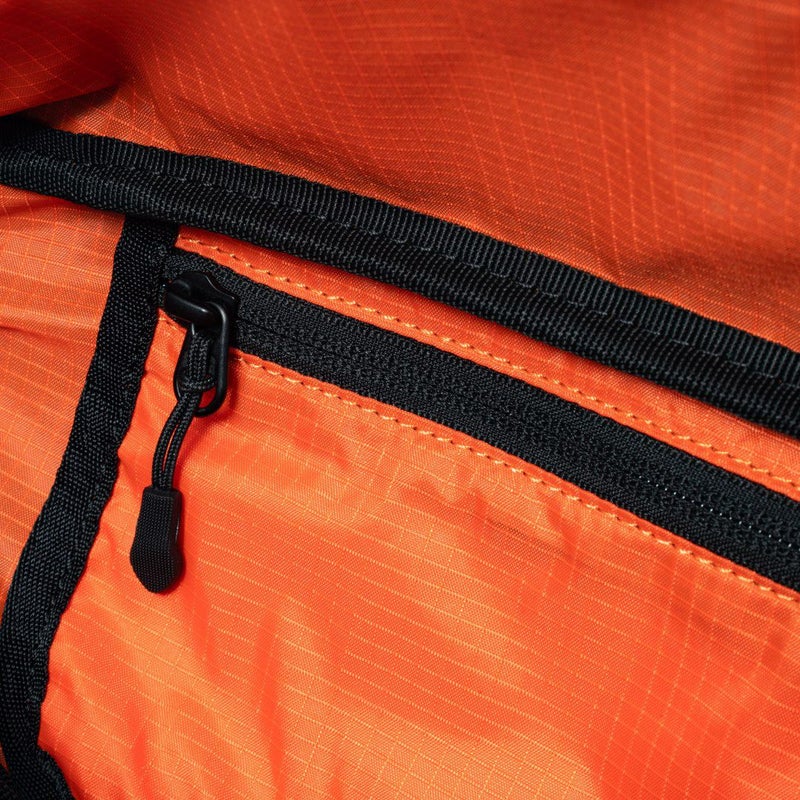 BEAMS DESIGN ELASTIC MESH ボディバッグ【BMMH0BS2】 グレー