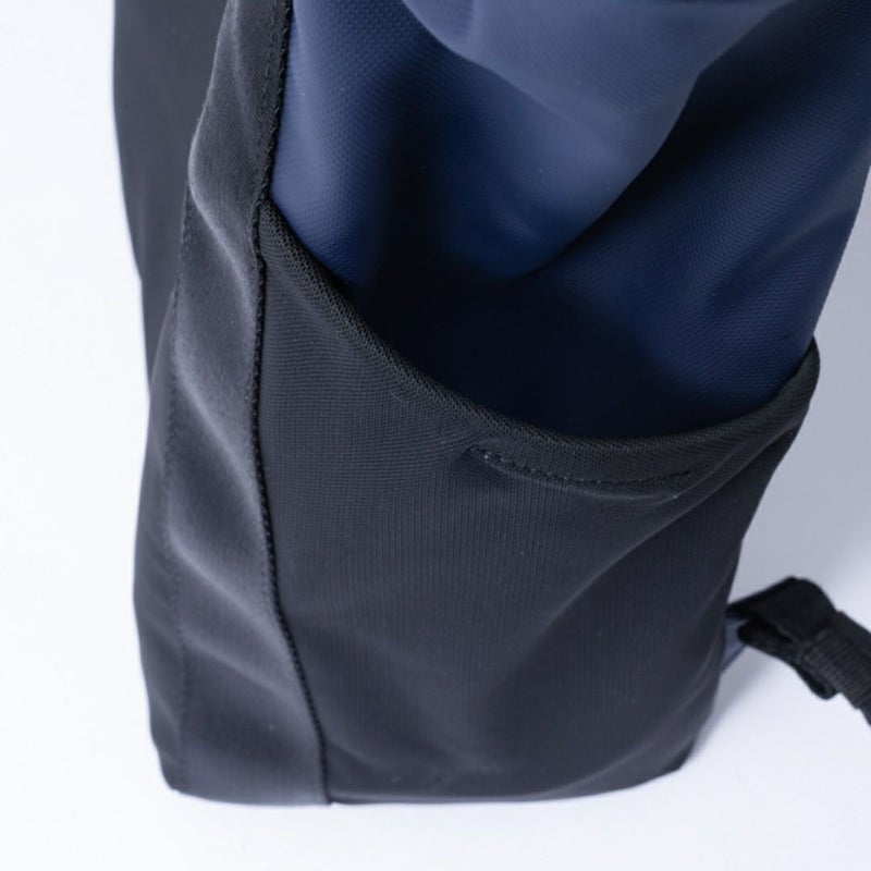 BEAMS DESIGN ELASTIC MESH 2WAYバックパック【BMMH0BR2】 ネイビー