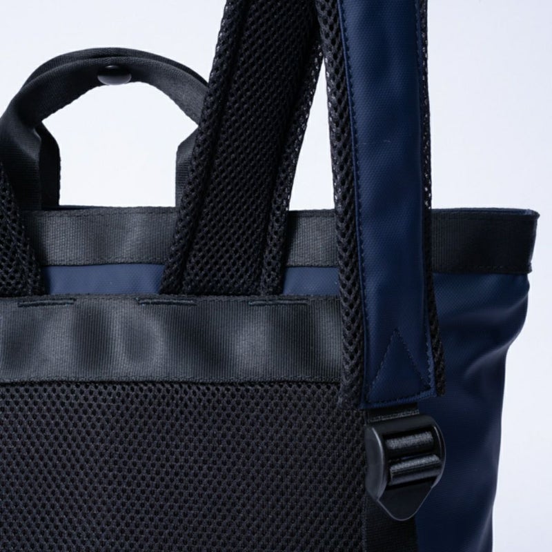 BEAMS DESIGN ELASTIC MESH 2WAYバックパック【BMMH0BR2】 ネイビー