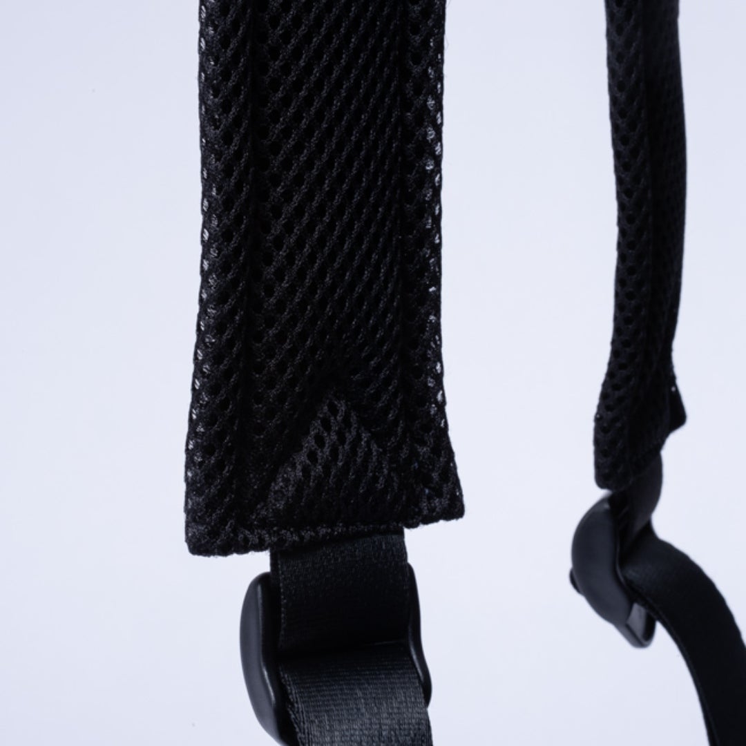 BEAMS DESIGNE LASTIC MESH 2WAYバックパック【BMMH0BR2】 ネイビー
