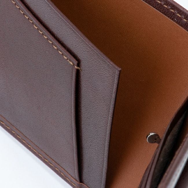 MARGARET HOWELL idea エージングエフェクト 札ばさみ型折り財布 商品