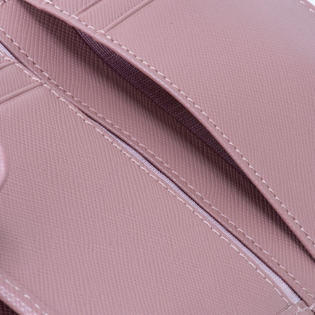 PINKY&DIANNE パドロック L字ファスナー折り財布 商品｜THE BAGMANIA