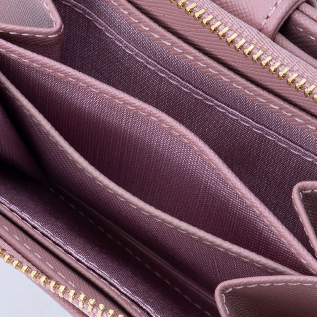 PINKY&DIANNE パドロック L字ファスナー折り財布 商品｜THE BAGMANIA