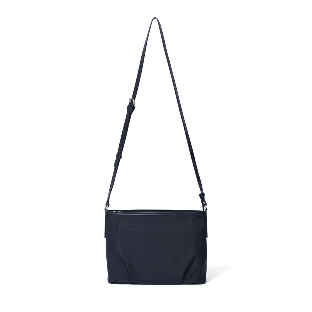 U by ungaro プリューム ショルダー 商品｜THE BAGMANIA