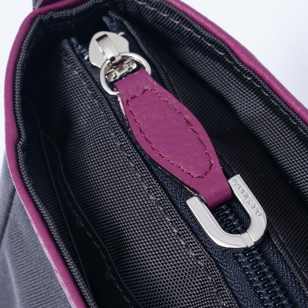 U by ungaro プリューム ショルダー 商品｜THE BAGMANIA