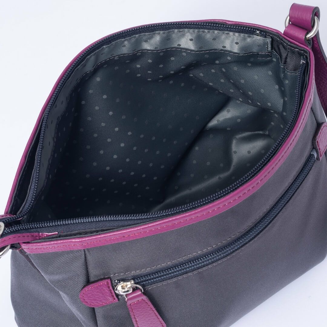 U by ungaro プリューム ショルダー 商品｜THE BAGMANIA