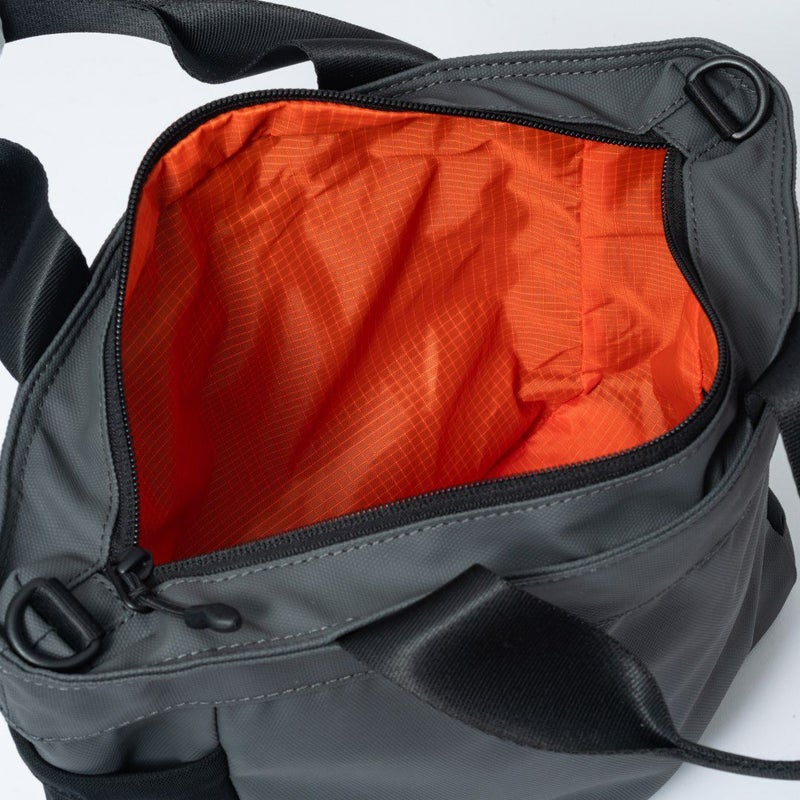 BEAMS DESIGN ELASTIC MESH 2WAYトートバッグ グレー