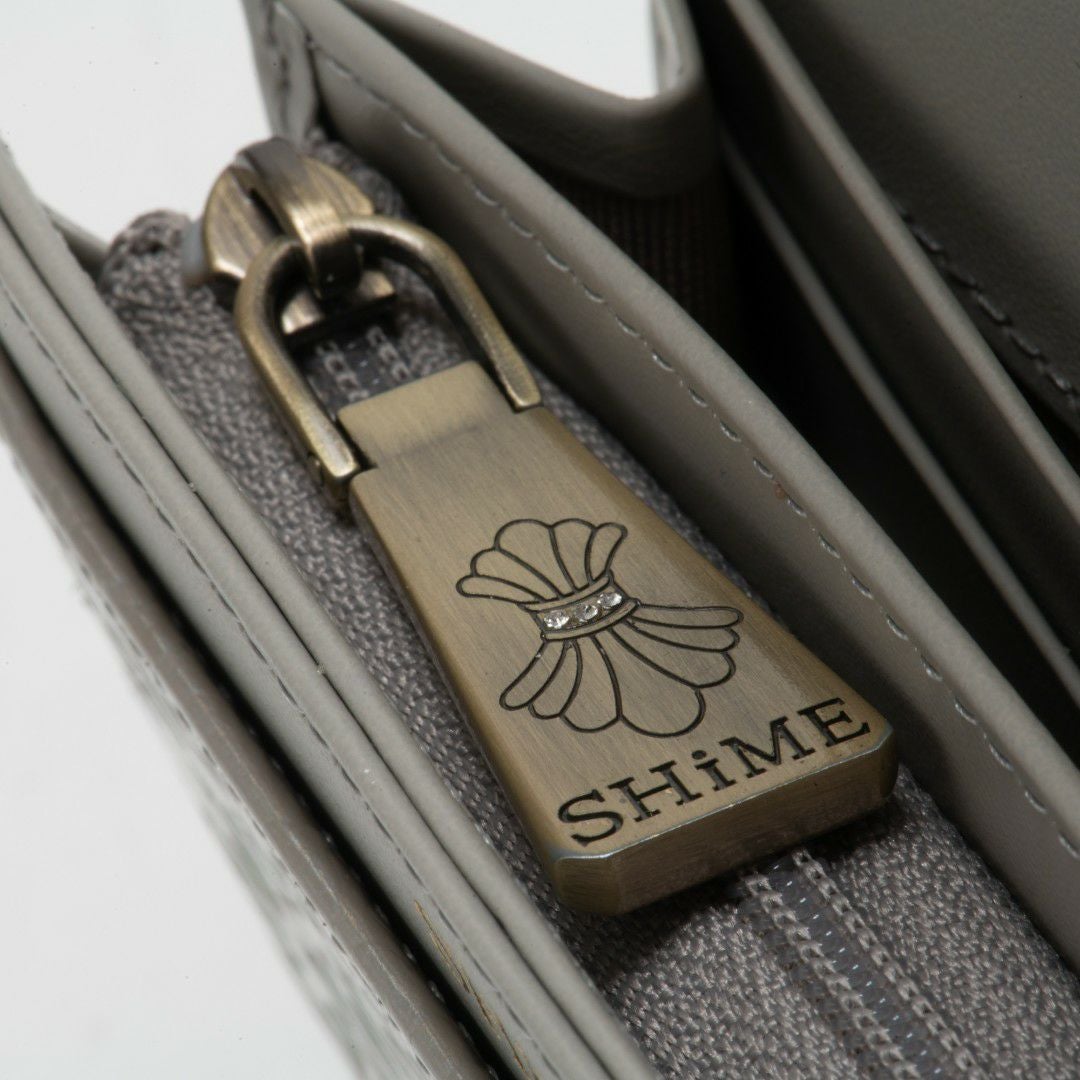 SHiME FLOWER オーロラアラベスク 折り財布 商品｜THE BAGMANIA