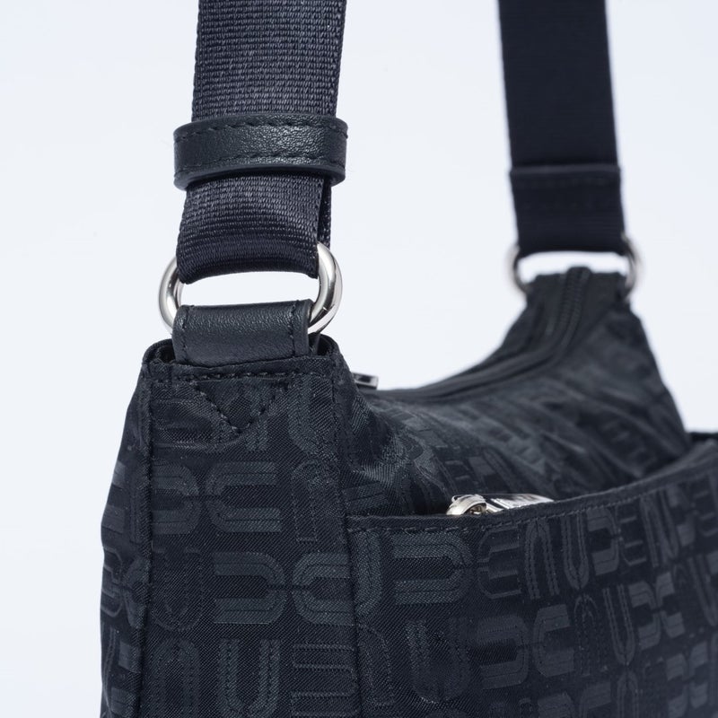 U by ungaro フランシーヌ ポシェット ブラック×ブラック