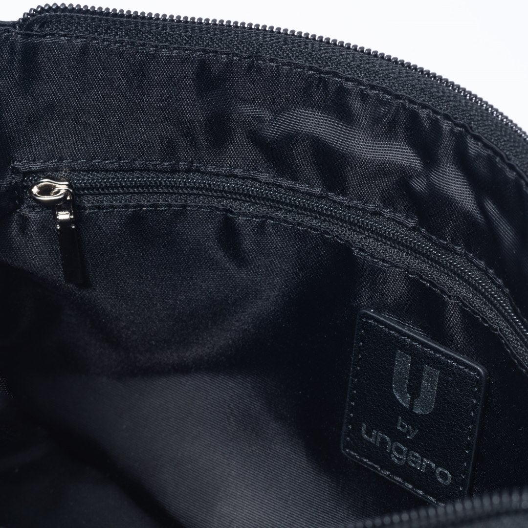 U by ungaro フランシーヌ ポシェット ブラック×ブラック