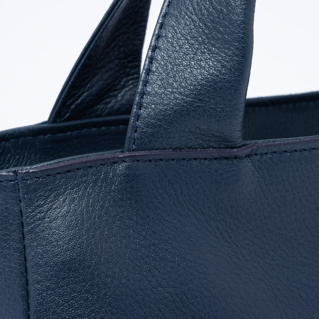  U by ungaro ヴェール 2WAYトート ネイビー