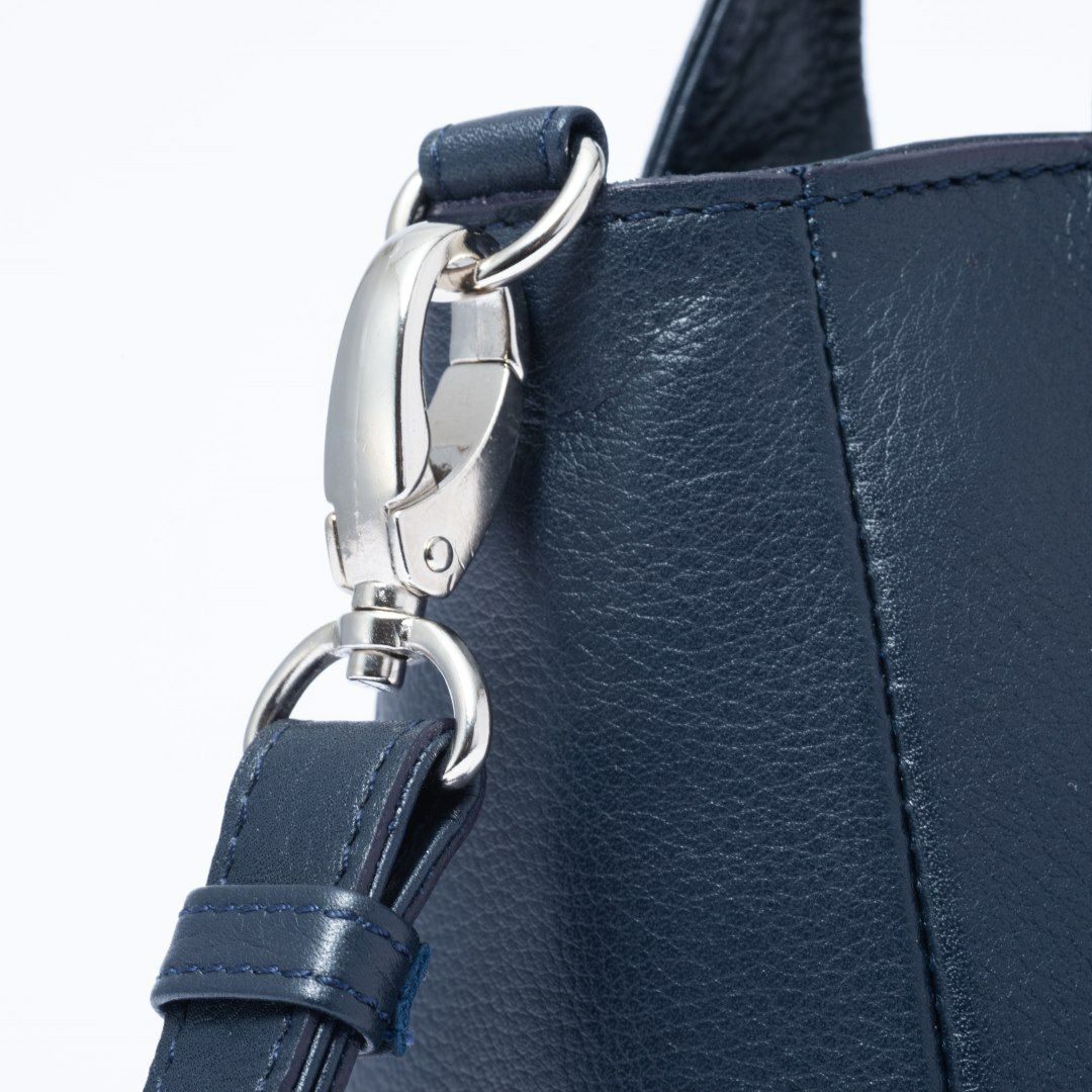  U by ungaro ヴェール 2WAYトート ネイビー