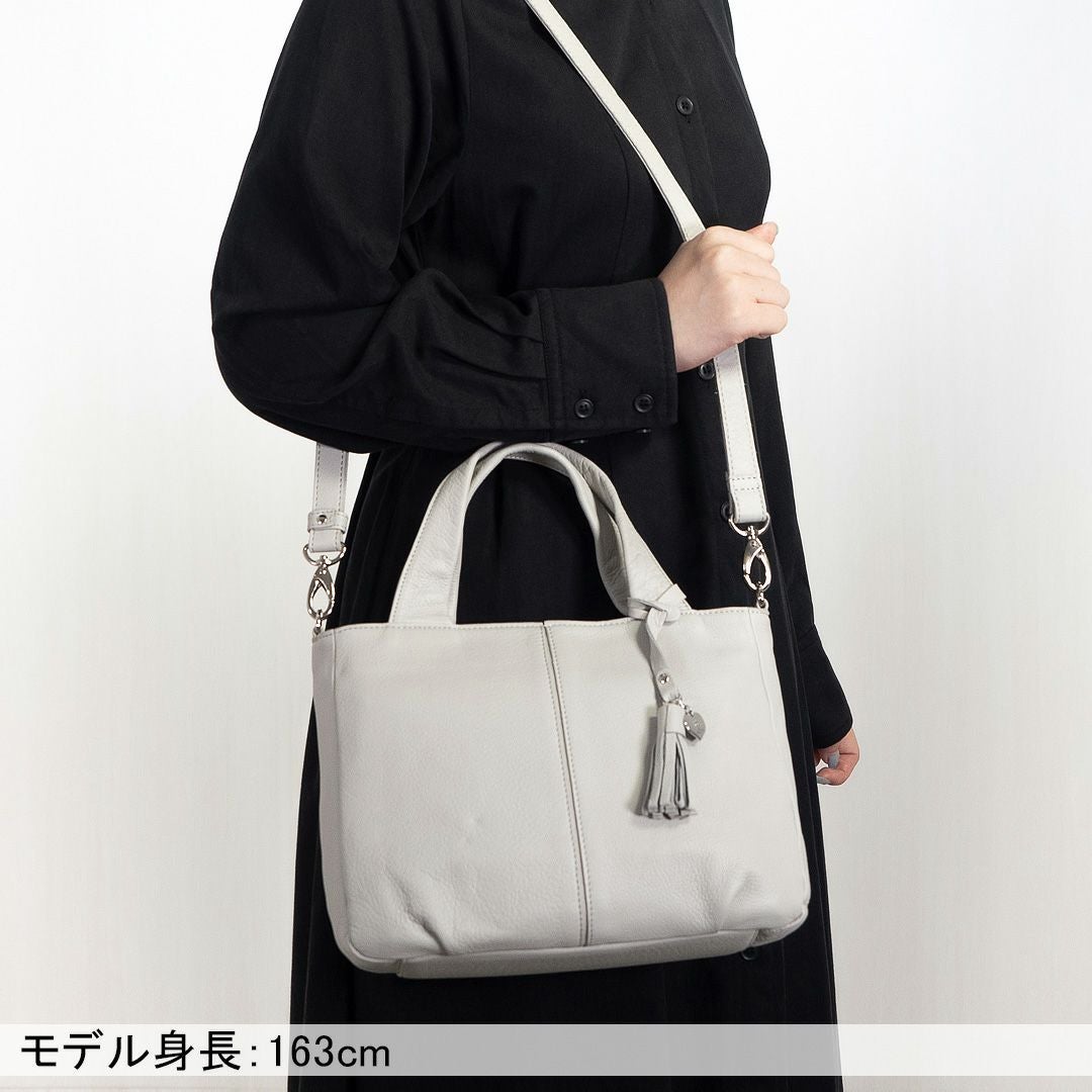  U by ungaro ヴェール 2WAYトート ネイビー