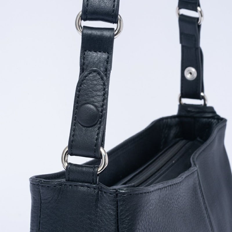  U by ungaro ヴェール 2WAYショルダー ブラック