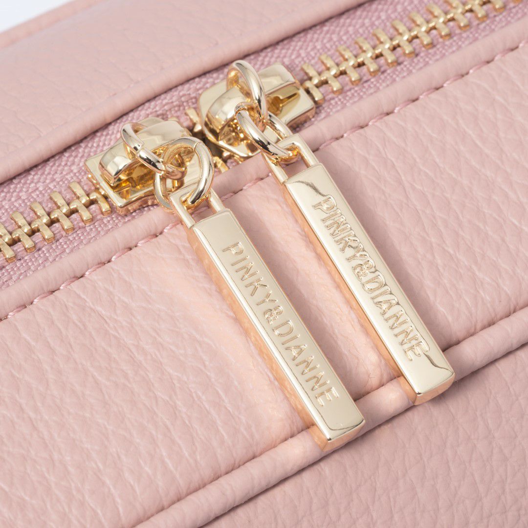 PINKY&DIANNE モデレイト ショルダー 商品｜THE BAGMANIA