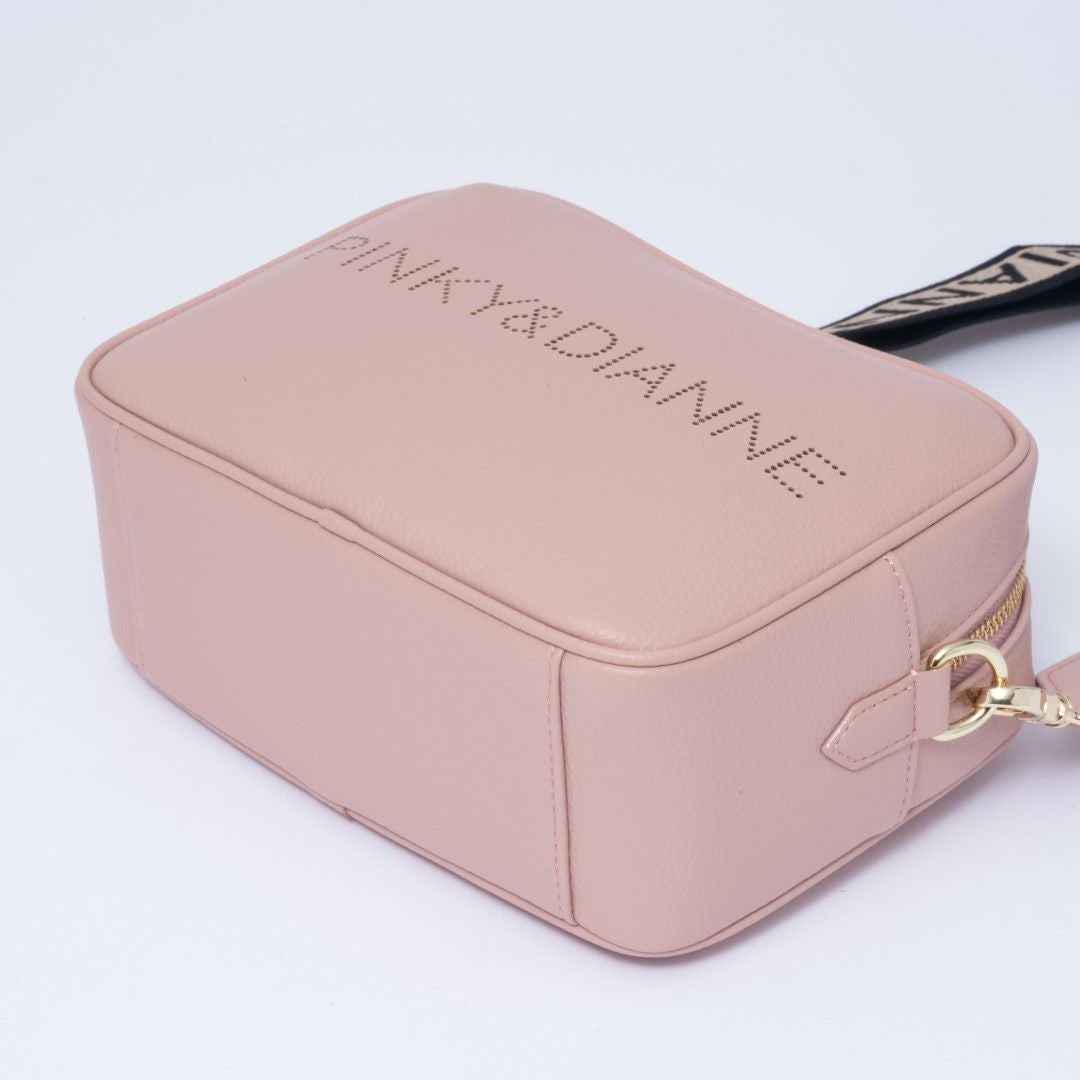 PINKY&DIANNE モデレイト ショルダー 商品｜THE BAGMANIA