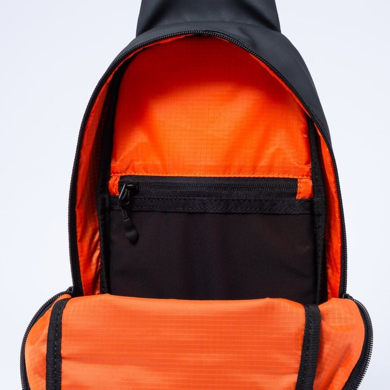 BEAMS DESIGNE LASTIC MESH ボディバッグ【BMMH0BS4】 ブラック