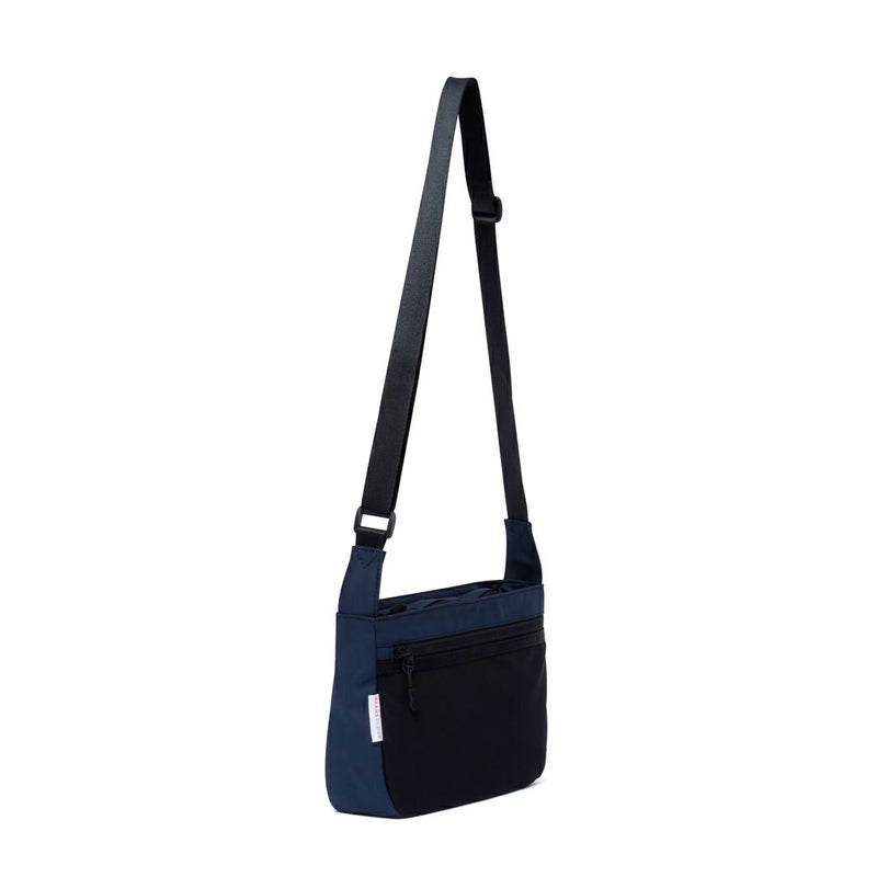 BEAMS DESIGN ELASTIC MESH ショルダーバッグ【BMMH0BS5】 ネイビー