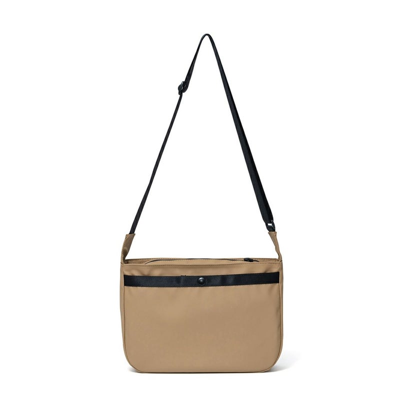 BEAMS DESIGNE LASTIC MESH ショルダーバッグ【BMMH0BS6】 サンドベージュ