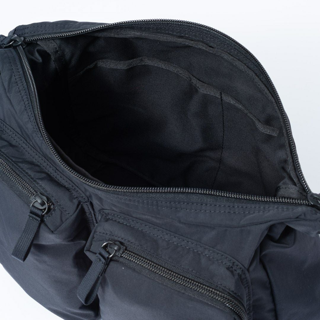 MARGARET HOWELL idea ヴィンテージライク ショルダーバッグ(A) 商品