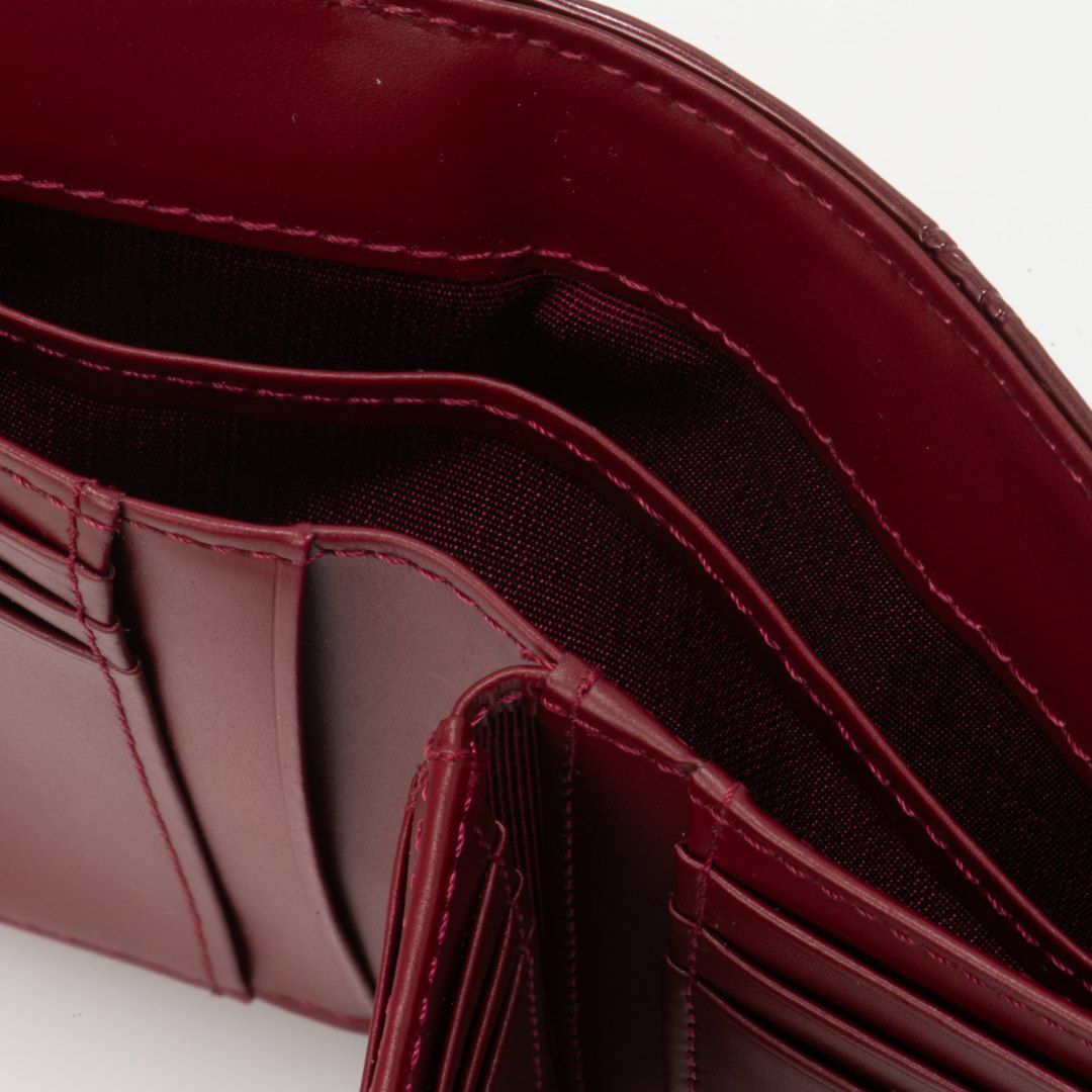 ボルドー 新品 ピンキー&ダイアン Pinky&Dianne 折財布 エナメル ボルドー 新品 ピンキー&ダイアン Pinky&Dianne 折財布 エナメル