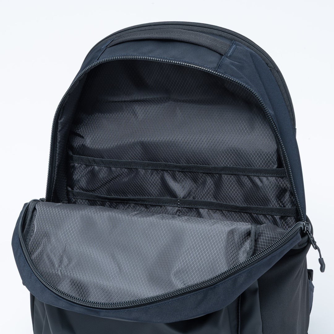 BEAMS DESIGN ABILITY バックパック【BMMH4CR1】 ネイビー