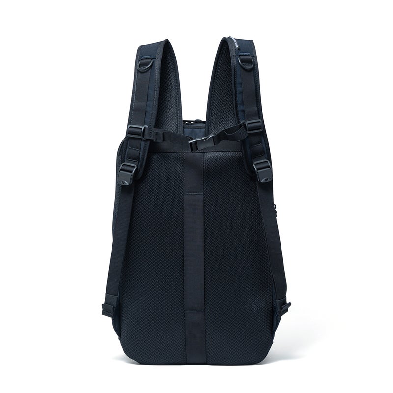 BEAMS DESIGN ABILITY バックパック(M)【BMMH4CR2】 ネイビー