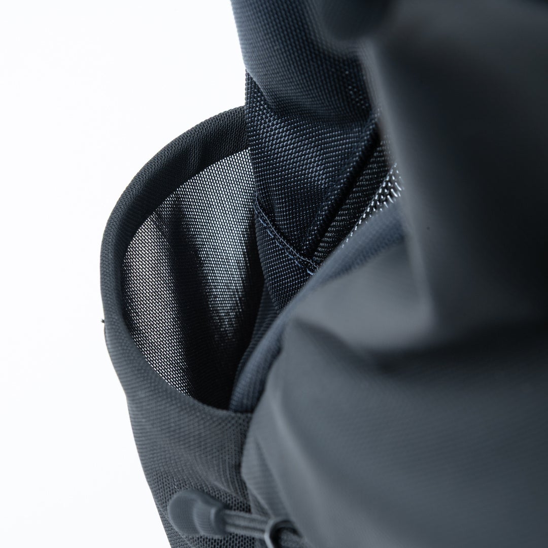 BEAMS DESIGN ABILITY バックパック(M)【BMMH4CR2】 ネイビー
