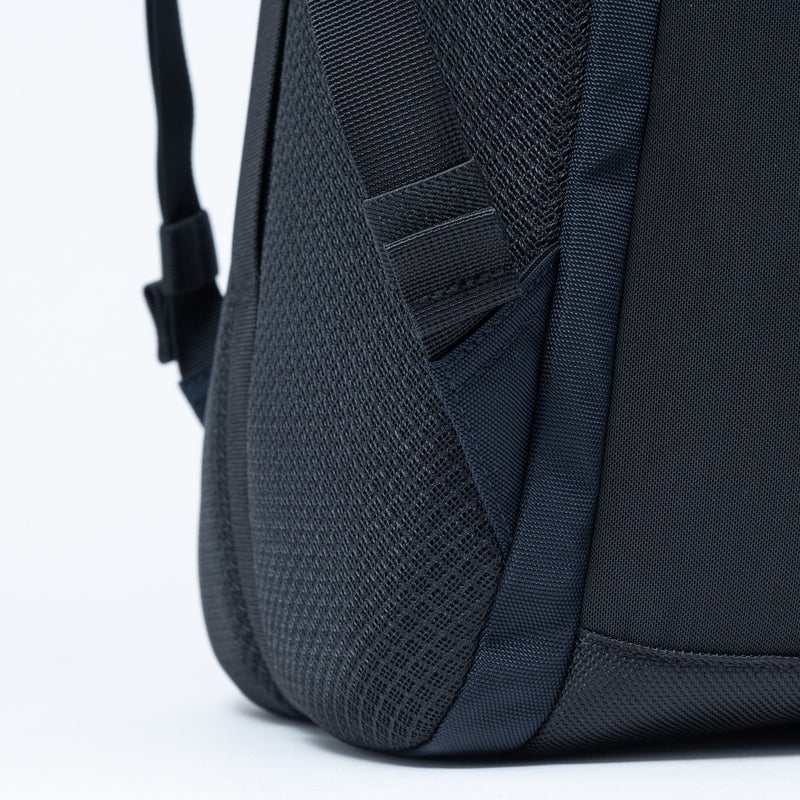 BEAMS DESIGN ABILITY バックパック(M)【BMMH4CR2】 ネイビー