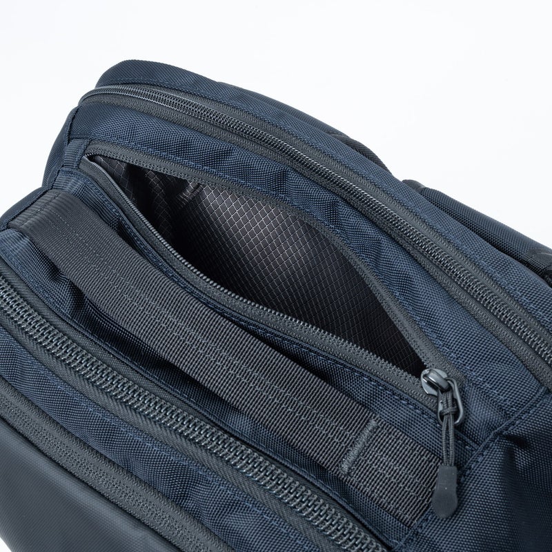 BEAMS DESIGN ABILITY バックパック(L)【BMMH4CR3】 ネイビー
