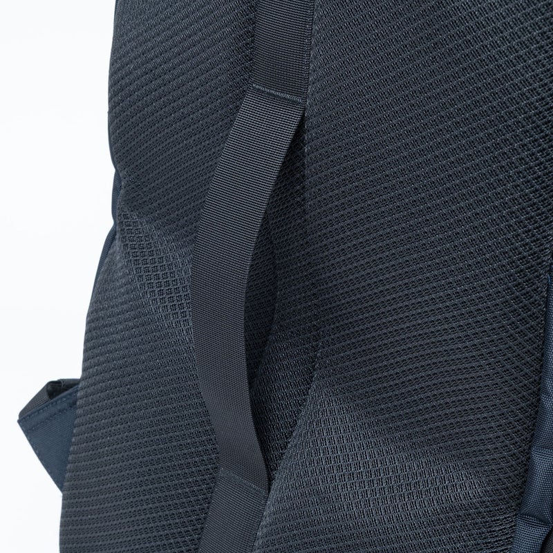 BEAMS DESIGN ABILITY バックパック(L)【BMMH4CR3】 ネイビー