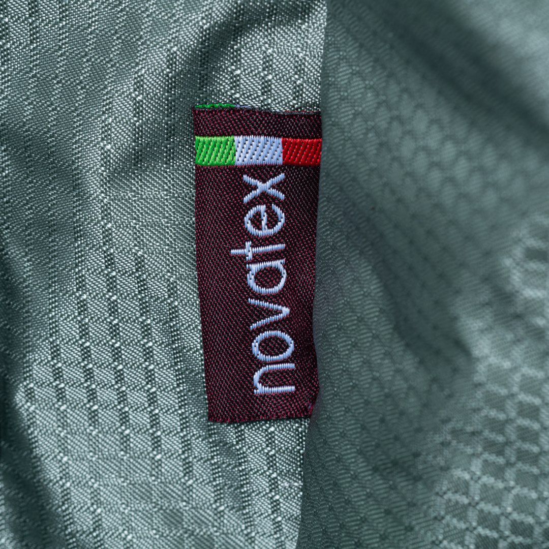 MANIUNO NOVATEX 縦型スクエアトートバッグ【MUMH4CT4】 ホワイト