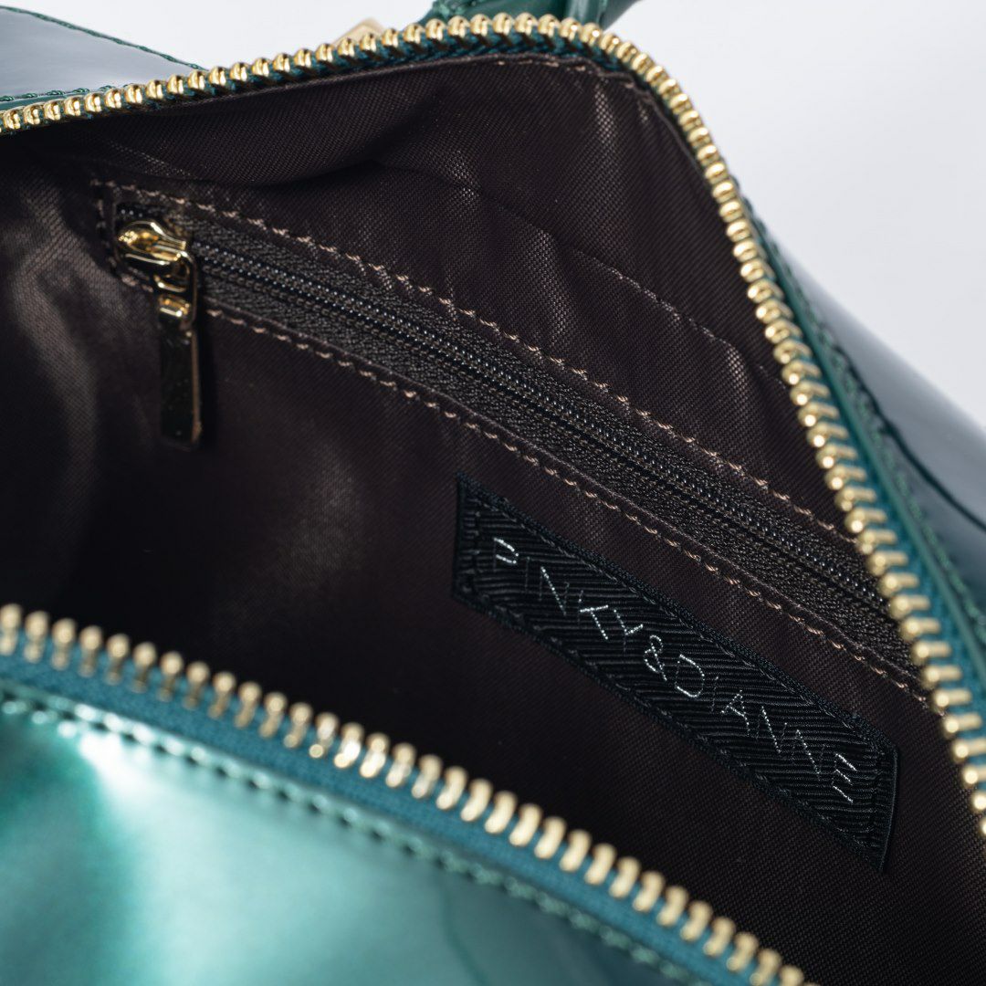 【入手困難】プラダ 2WAYボストンバッグ パンチング エナメル グリーンQ68 セール】PINKY&DIANNE コモンエナメル 2WAYボストン 商品｜THE BAGMANIA