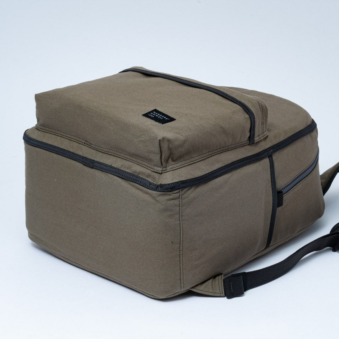 【極美品】MARGARET HOWELL idea　ヴィナー リュック ブラウン MARGARET HOWELL idea（マーガレット ハウエル アイデア） 【正規販売