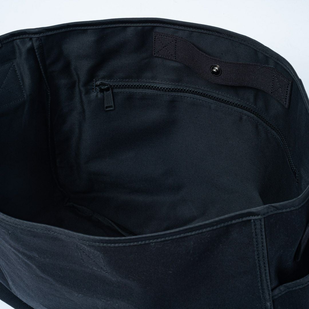 新品 マーガレット・ハウエル アイデア　キャンパー ショルダー(M) 現行品 黒 MARGARET HOWELL idea キャンパー ショルダー(M) 商品｜THE BAGMANIA