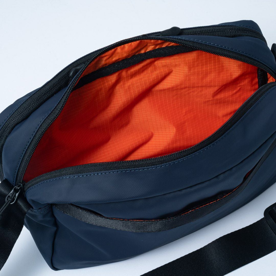 BEAMS DESIGN ELASTIC MESH ショルダーバッグ 商品｜THE BAGMANIA