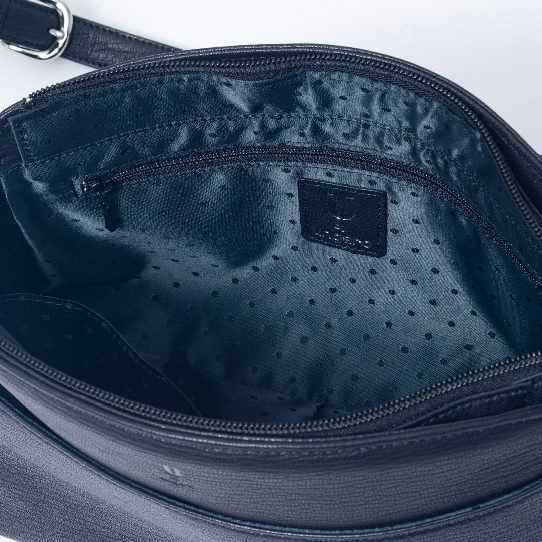  U by ungaro エヴァ ショルダー ブラック