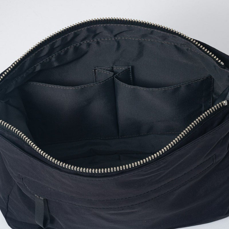 MARGARET HOWELL idea コープマン ショルダー ブラック