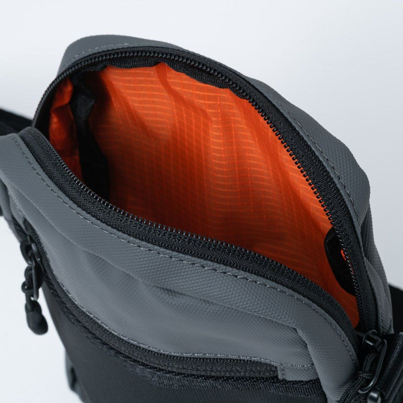 BEAMS DESIGN ELASTIC MESH ショルダーバッグ【BMMH0BS9】 グレー