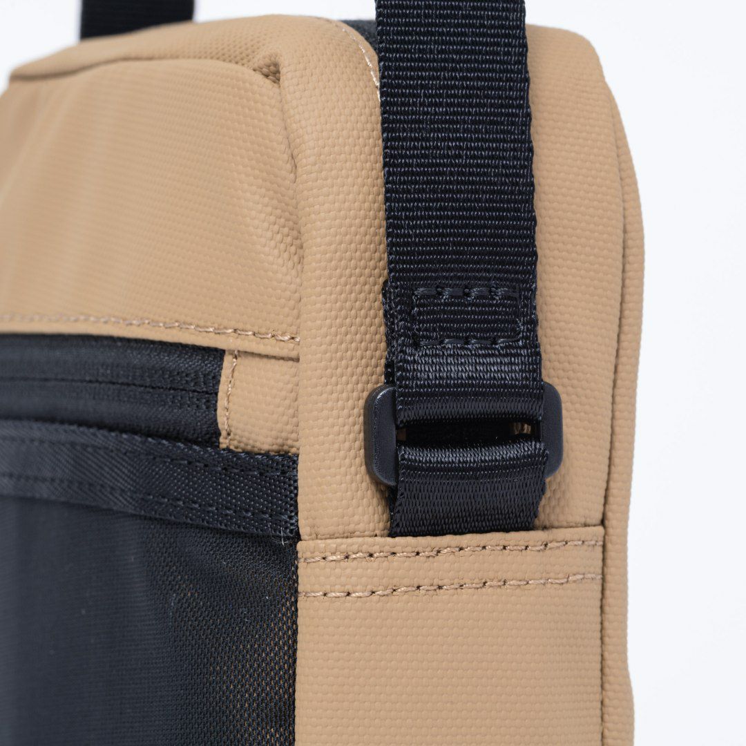 BEAMS DESIGN ELASTIC MESH ショルダーバッグ 商品｜THE BAGMANIA