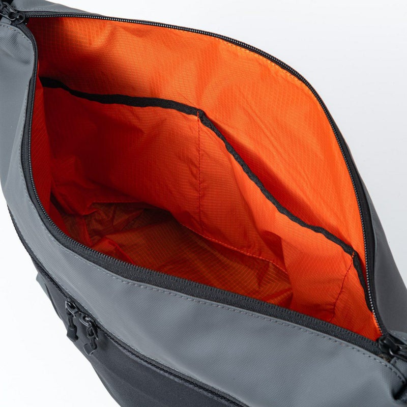 BEAMS DESIGN ELASTIC MESH ショルダーバッグ【BMMH0BSA】 グレー