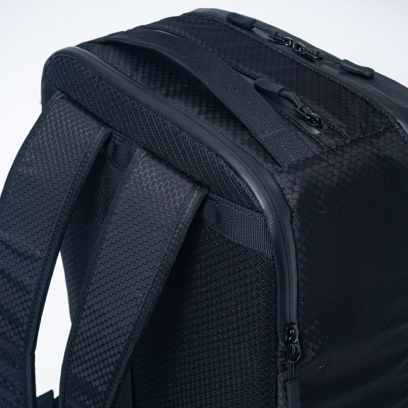 BEAMS DESIGN Waterproof バックパック(S) ブラック