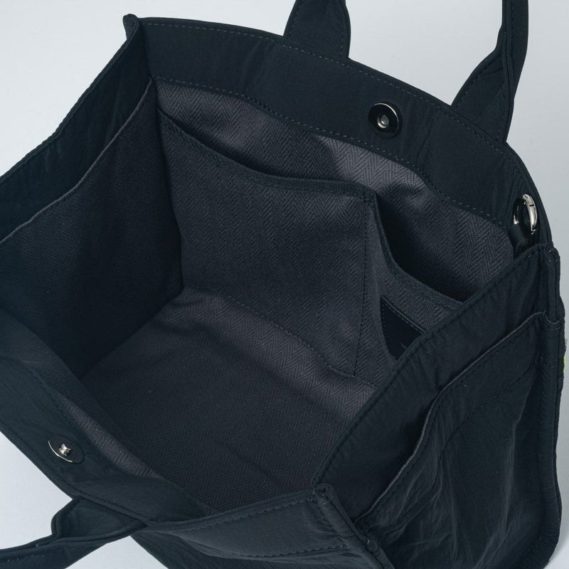 MANIUNO KAJIF スクエアミニトート(M) ブラック