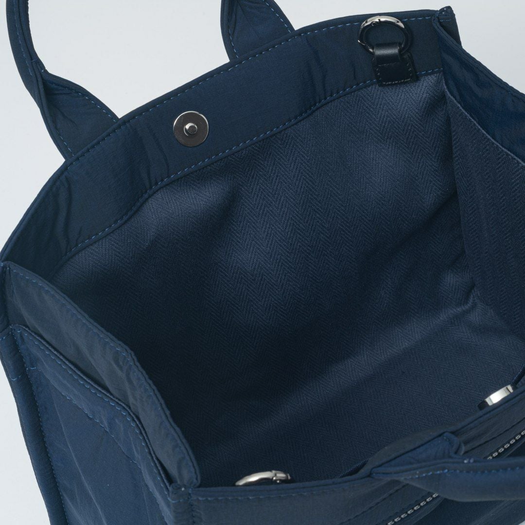 MANIUNO KAJIF スクエアミニトート(M) ネイビー