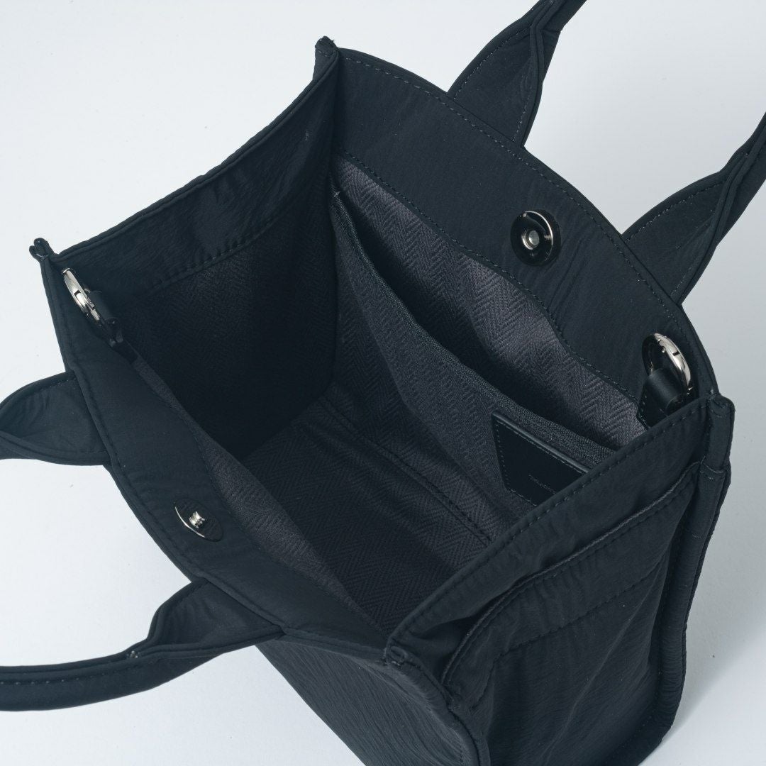 MANIUNO KAJIF スクエアミニトート(S) 商品｜THE BAGMANIA