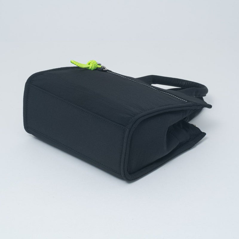 MANIUNO KAJIF スクエアミニトート(S) ブラック